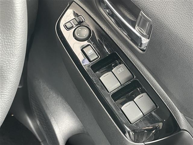 デリカミニ Ｔ　プレミアム　届出済未使用車　マイパイロット／前後ソナー　９インチディスプレイオーディオ　全方位カメラ　ステアリングスイッチ　両側パワースライドドア　ハンズフリースライドドア　パドルシフト　電動パーキングブレーキ（19枚目）