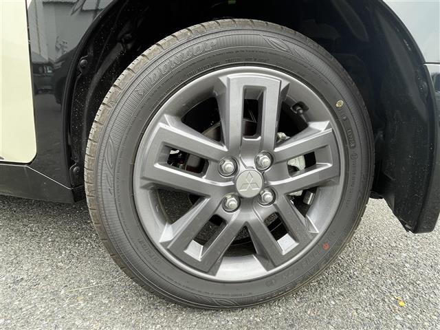 デリカミニ Ｔ　プレミアム　届出済未使用車　マイパイロット／前後ソナー　９インチディスプレイオーディオ　全方位カメラ　ステアリングスイッチ　両側パワースライドドア　ハンズフリースライドドア　パドルシフト　電動パーキングブレーキ（38枚目）