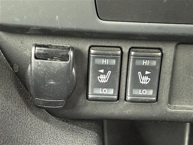 リーフ S 純正ナビ ワンセグTV クルーズコントロール 前席シートヒーター LEDヘッドライト プッシュスタート スマートキー ステアリングスイッチ ステアリングヒーター フォグライト コーナーセンサー(14枚目)