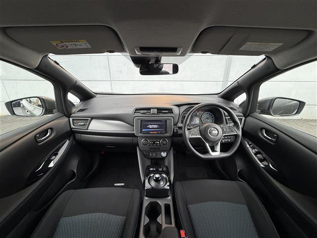 リーフ S 純正ナビ ワンセグTV クルーズコントロール 前席シートヒーター LEDヘッドライト プッシュスタート スマートキー ステアリングスイッチ ステアリングヒーター フォグライト コーナーセンサー(42枚目)