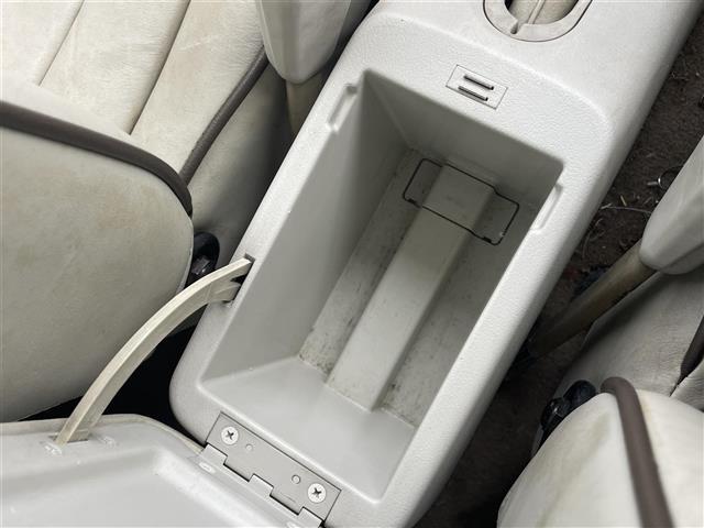 フィガロ ベースグレード フルオープントップ ターボ ハロゲン 本革シート AC パワーステアリング パワーウィンドウ CD(15枚目)