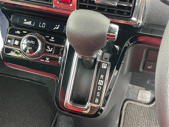 タント カスタムX 禁煙車 社外7インチナビ DVD再生機能 Bluetooth フルセグ バックカメラ ステアリングスイッチ スマートアシスト 両側パワースライドドア フォグランプ コーナーセンサー(9枚目)