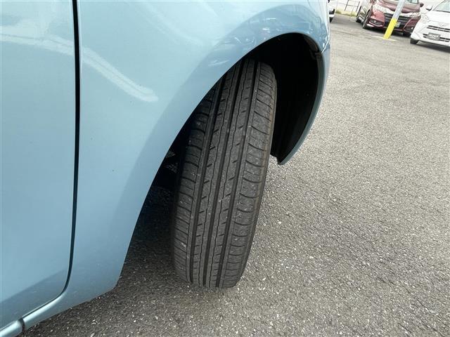 ヴィッツ F 純正オーディオ ドアバイザー フロアマット ポータブルナビ 電動格納ミラー リモコンキー(39枚目)