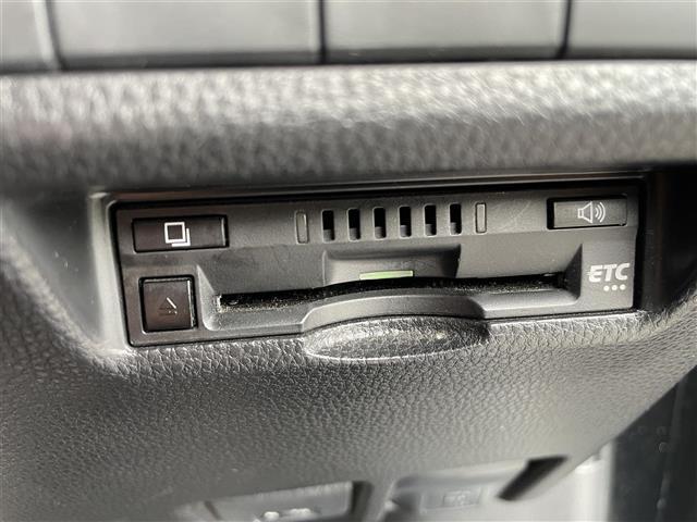 RAV4 アドベンチャー オフロードパッケージ 純正9インチSDナビ トヨタセーフティセンス レーダークルーズコントール 衝突軽減ブレーキ 電動バックドア ビルトインETC 電動パワーシート バックカメラ クリアランスソナー ルーフレール LED(10枚目)