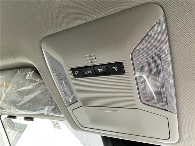 RAV4 アドベンチャー オフロードパッケージ 純正9インチSDナビ トヨタセーフティセンス レーダークルーズコントール 衝突軽減ブレーキ 電動バックドア ビルトインETC 電動パワーシート バックカメラ クリアランスソナー ルーフレール LED(20枚目)