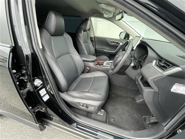 RAV4 アドベンチャー オフロードパッケージ 純正9インチSDナビ トヨタセーフティセンス レーダークルーズコントール 衝突軽減ブレーキ 電動バックドア ビルトインETC 電動パワーシート バックカメラ クリアランスソナー ルーフレール LED(23枚目)