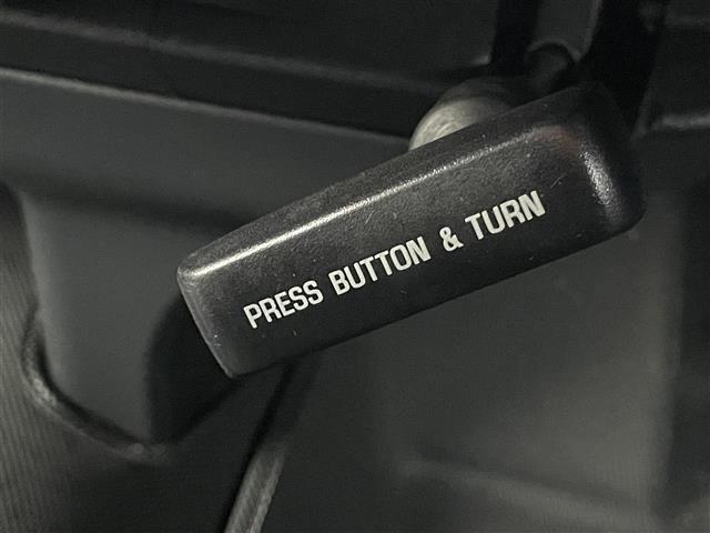 ハイエースワゴン グランドキャビン ファインテックツアラー 全方位カメラ Bluetooth フルセグTV 片側パワースライドドア LEDヘッドライト モデリスタエアロ ステアリングスイッチ ETC 社外センターコンソール(13枚目)