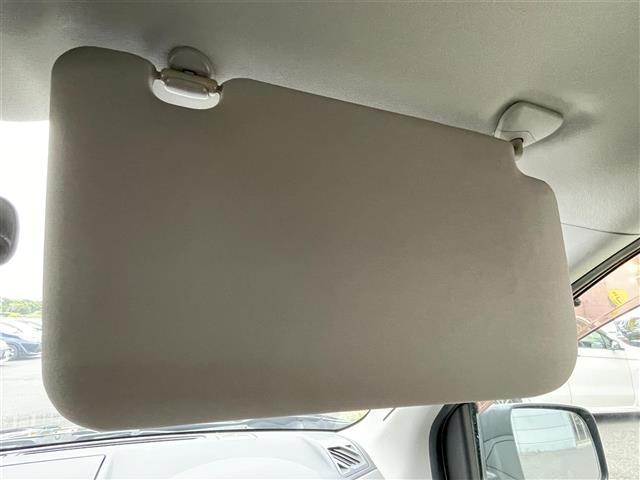 エクストレイル 25X 社外ナビ ETC ハロゲンヘッドライト オートライト 純正フロアマット ルーフレール(17枚目)