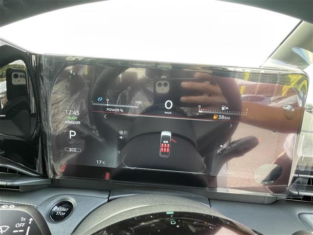 セレナ e-パワー ハイウェイスターV 登録済未使用車 プロパイロット/BSM/前後ソナー フリップダウンモニター 純正12.3インチナビ/HDMI アラウンドビューモニター 両側パワースライドドア ETC2.0 デジタルインナーミラー(10枚目)