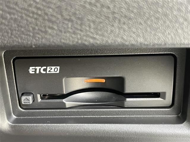 セレナ e-パワー ハイウェイスターV 登録済未使用車 プロパイロット/BSM/前後ソナー フリップダウンモニター 純正12.3インチナビ/HDMI アラウンドビューモニター 両側パワースライドドア ETC2.0 デジタルインナーミラー(12枚目)