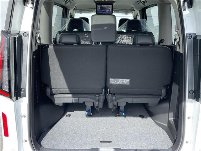 セレナ e-パワー ハイウェイスターV 登録済未使用車 プロパイロット/BSM/前後ソナー フリップダウンモニター 純正12.3インチナビ/HDMI アラウンドビューモニター 両側パワースライドドア ETC2.0 デジタルインナーミラー(25枚目)