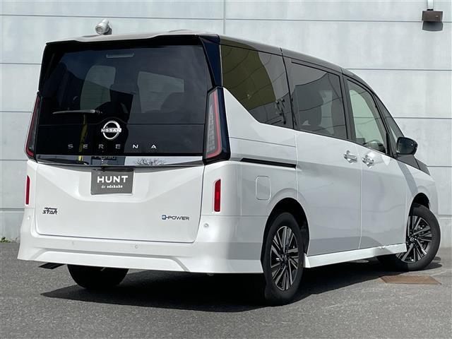セレナ e-パワー ハイウェイスターV 登録済未使用車 プロパイロット/BSM/前後ソナー フリップダウンモニター 純正12.3インチナビ/HDMI アラウンドビューモニター 両側パワースライドドア ETC2.0 デジタルインナーミラー(33枚目)