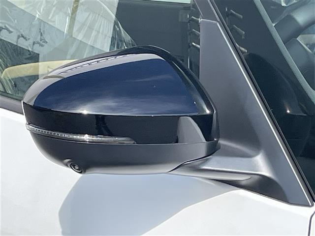 セレナ e-パワー ハイウェイスターV 登録済未使用車 プロパイロット/BSM/前後ソナー フリップダウンモニター 純正12.3インチナビ/HDMI アラウンドビューモニター 両側パワースライドドア ETC2.0 デジタルインナーミラー(37枚目)