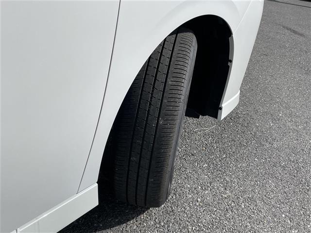 セレナ e-パワー ハイウェイスターV 登録済未使用車 プロパイロット/BSM/前後ソナー フリップダウンモニター 純正12.3インチナビ/HDMI アラウンドビューモニター 両側パワースライドドア ETC2.0 デジタルインナーミラー(39枚目)