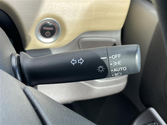 フリードハイブリッド ハイブリッド・Gホンダセンシング ホンダセンシング ディスプレイオーディオ バックカメラ ETC ステアリングスイッチ 両側パワースライドドア LEDヘッドライト オートライト スマートキー プッシュスタート フロアマット(8枚目)