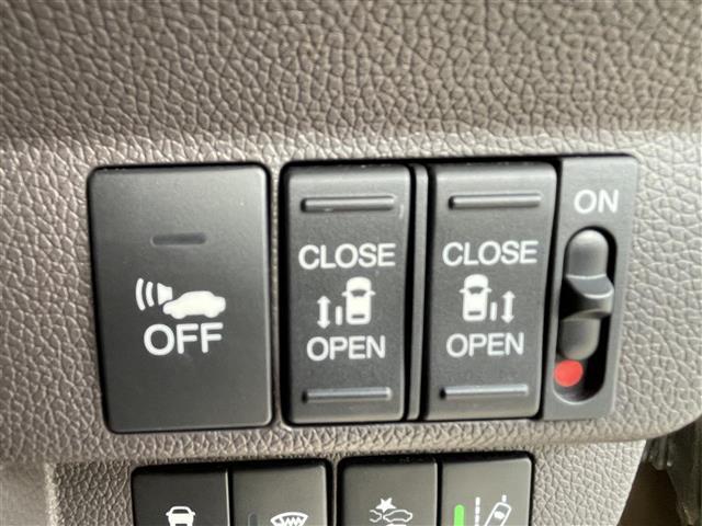 フリードハイブリッド ハイブリッド・Gホンダセンシング ホンダセンシング ディスプレイオーディオ バックカメラ ETC ステアリングスイッチ 両側パワースライドドア LEDヘッドライト オートライト スマートキー プッシュスタート フロアマット(14枚目)