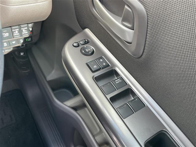 フリードハイブリッド ハイブリッド・Gホンダセンシング ホンダセンシング ディスプレイオーディオ バックカメラ ETC ステアリングスイッチ 両側パワースライドドア LEDヘッドライト オートライト スマートキー プッシュスタート フロアマット(19枚目)