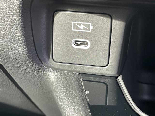 ヴェゼル e:HEV Z 登録済未使用車 ホンダセンシング/BSM/前後ソナー 純正9インチナビ バックカメラ ステアリングスイッチ ETC2.0 ワイヤレス充電 電動パーキングブレーキ ブレーキホールド パワーバックドア(16枚目)