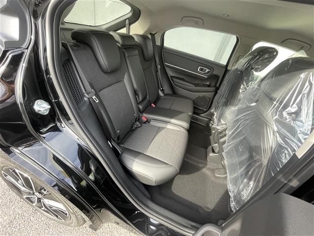 ヴェゼル e:HEV Z 登録済未使用車 ホンダセンシング/BSM/前後ソナー 純正9インチナビ バックカメラ ステアリングスイッチ ETC2.0 ワイヤレス充電 電動パーキングブレーキ ブレーキホールド パワーバックドア(24枚目)