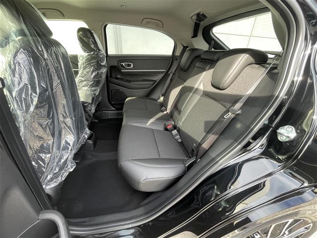 ヴェゼル e:HEV Z 登録済未使用車 ホンダセンシング/BSM/前後ソナー 純正9インチナビ バックカメラ ステアリングスイッチ ETC2.0 ワイヤレス充電 電動パーキングブレーキ ブレーキホールド パワーバックドア(26枚目)