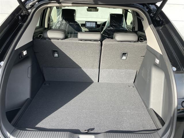 ヴェゼル e:HEV Z 登録済未使用車 ホンダセンシング/BSM/前後ソナー 純正9インチナビ バックカメラ ステアリングスイッチ ETC2.0 ワイヤレス充電 電動パーキングブレーキ ブレーキホールド パワーバックドア(27枚目)