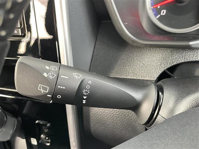 トール カスタムG リミテッドII SAIII 衝突軽減ブレーキ 全方位カメラ 両側パワースライドドア 純正7インチナビ フルセグTV Bluetooth クルーズコントロール ETC シートヒーター LEDヘッドライト 純正14インチAW(8枚目)