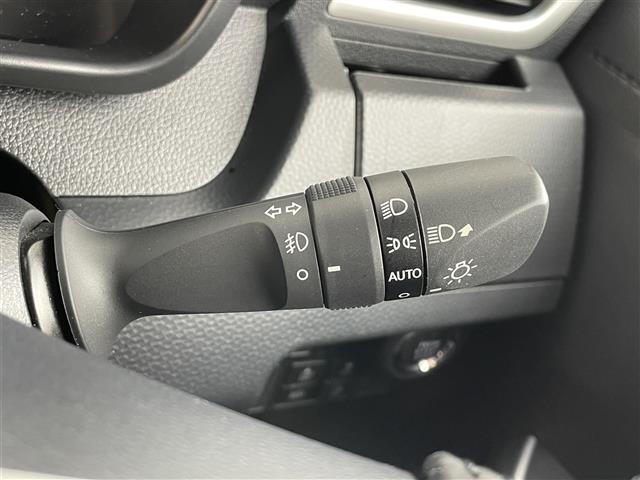 トール カスタムG リミテッドII SAIII 衝突軽減ブレーキ 全方位カメラ 両側パワースライドドア 純正7インチナビ フルセグTV Bluetooth クルーズコントロール ETC シートヒーター LEDヘッドライト 純正14インチAW(9枚目)