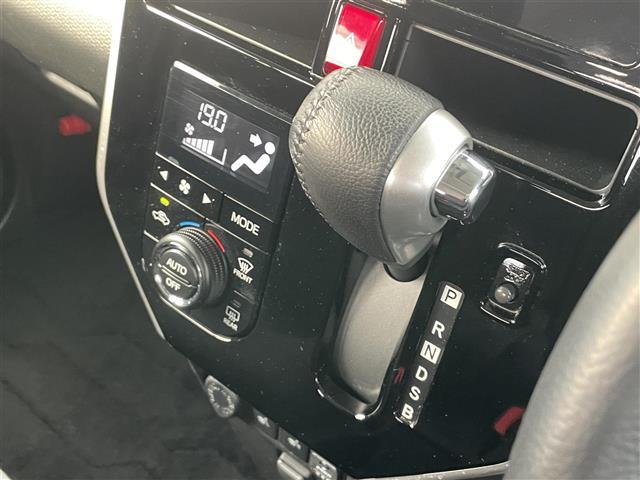 トール カスタムG リミテッドII SAIII 衝突軽減ブレーキ 全方位カメラ 両側パワースライドドア 純正7インチナビ フルセグTV Bluetooth クルーズコントロール ETC シートヒーター LEDヘッドライト 純正14インチAW(11枚目)