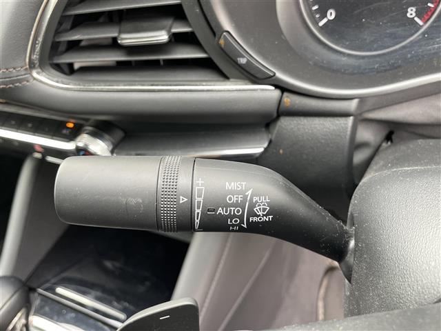 MAZDA3セダン 20S Lパッケージ 禁煙車 純正8.8インチナビ バックカメラ レーダークルーズ Bluetooth フルセグ オートハイビーム BOSE LEDヘッドライト レザーシート シートヒーター ヘッドアップディレイ(7枚目)