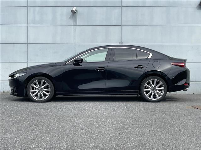 MAZDA3セダン 20S Lパッケージ 禁煙車 純正8.8インチナビ バックカメラ レーダークルーズ Bluetooth フルセグ オートハイビーム BOSE LEDヘッドライト レザーシート シートヒーター ヘッドアップディレイ(31枚目)