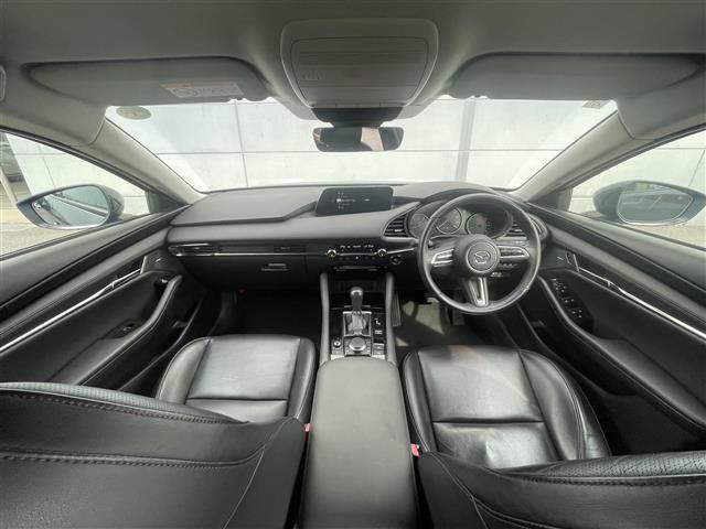 MAZDA3セダン 20S Lパッケージ 禁煙車 純正8.8インチナビ バックカメラ レーダークルーズ Bluetooth フルセグ オートハイビーム BOSE LEDヘッドライト レザーシート シートヒーター ヘッドアップディレイ(42枚目)