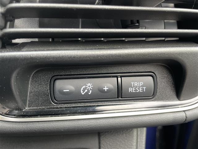 セレナ オーテック スポーツスペック 純正7インチナビ プロパイロット 全方位カメラ 両側パワースライドドア セカンドシートサンシェード LEDヘッドライト 前後コーナーセンサー オートライト レーダークルーズコントロール レーンキープ(14枚目)