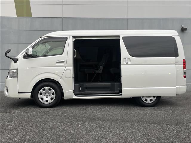 ハイエースワゴン GL 禁煙車 純正7インチナビ・フルセグTV・CD・FM/AM 後席モニター 片側パワースライドドア 全方位カメラ トヨタセーフティセンス コーナーセンサー レーンキープアシスト 100V電源(33枚目)