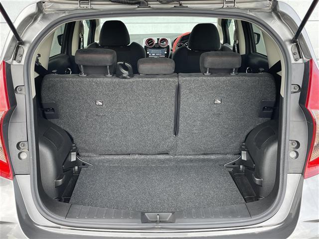 ノート ニスモ フルエアロ 純正7インチナビ Bluetooth フルセグTV DVD再生 スーパーチャージャー LEDヘッドライト 純正フロアマット ETC スマートキー(27枚目)