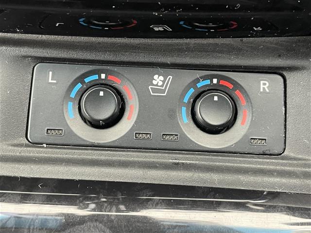 ヴェルファイア 2.5Z Gエディション サンルーフ セーフティセンス/前後ソナー 純正8インチナビ バックカメラ ステアリングスイッチ ETC両側パワースライドドア レザーシート LEDヘッドライト/オートライト スマートキー(17枚目)