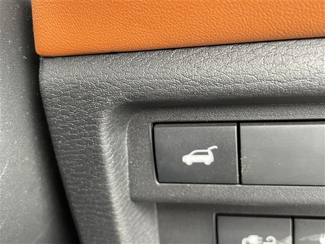 アウトランダーPHEV P 衝突軽減ブレーキ 全方位カメラ マイパイロット 純正9インチナビ フルセグTV BOSE BSM プロジェクションイルミネーション シートヒーター LEDヘッドライト 純正20インチAW(18枚目)