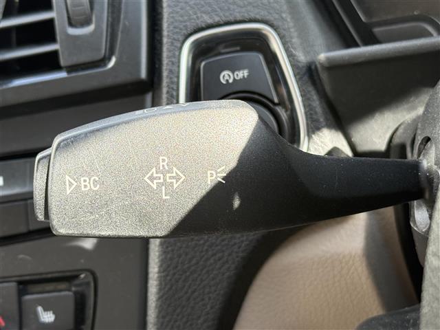 1シリーズ 116i ファッショニスタ 純正8インチナビ バックカメラ BLUETOOTH レザーシート 前席シートヒーター 社外フロアマット 純正アルミホイール ABS オートライト 衝突軽減ブレーキ 前後コーナーセンサー ETC(9枚目)