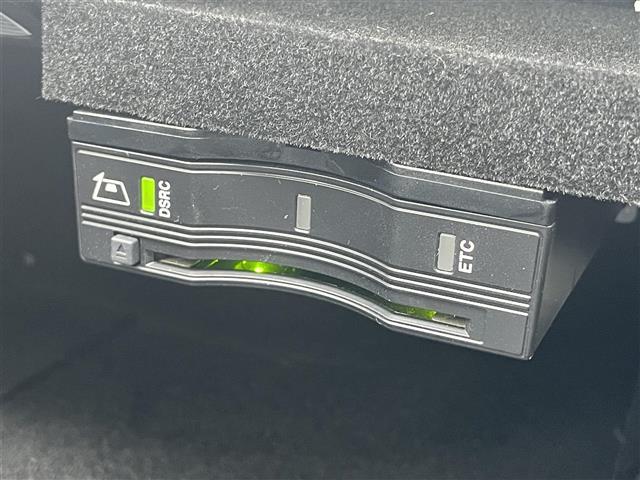 Cクラス C200アバンギャルド AMGライン レザーエクスクルーシブPKG 前後ソナー/BSM 純正ナビ バックカメラ ヘッドアップディスプレイ ETC パドルシフト レザーシート パワーシート シートヒーター LEDヘッドライト フォグライト(22枚目)