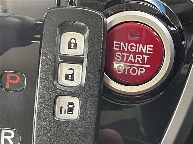 Ｎ－ＢＯＸカスタム Ｇ・Ｌパッケージ　社外ナビ　バックカメラ　ＥＴＣ　ステアリングスイッチ　パワースライドドア　ＨＩＤヘッドライト　オートライト　スマートキー　プッシュスタート　フロアマット　純正１４インチＡＷ（20枚目）