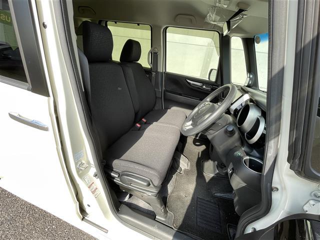 Ｎ－ＢＯＸカスタム Ｇ・Ｌパッケージ　社外ナビ　バックカメラ　ＥＴＣ　ステアリングスイッチ　パワースライドドア　ＨＩＤヘッドライト　オートライト　スマートキー　プッシュスタート　フロアマット　純正１４インチＡＷ（21枚目）