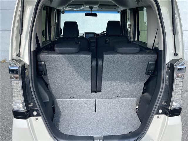 Ｎ－ＢＯＸカスタム Ｇ・Ｌパッケージ　社外ナビ　バックカメラ　ＥＴＣ　ステアリングスイッチ　パワースライドドア　ＨＩＤヘッドライト　オートライト　スマートキー　プッシュスタート　フロアマット　純正１４インチＡＷ（25枚目）