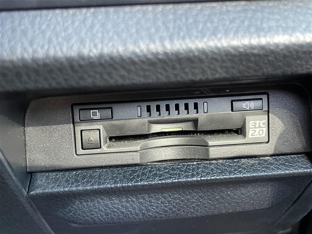 ヴォクシー ＺＳ　煌ＩＩ　セーフティセンス／前後ソナー　純正ナビ　バックカメラ　クルーズコントロール　ステアリングスイッチ　両側パワースライドドア　ＥＴＣ２．０（12枚目）