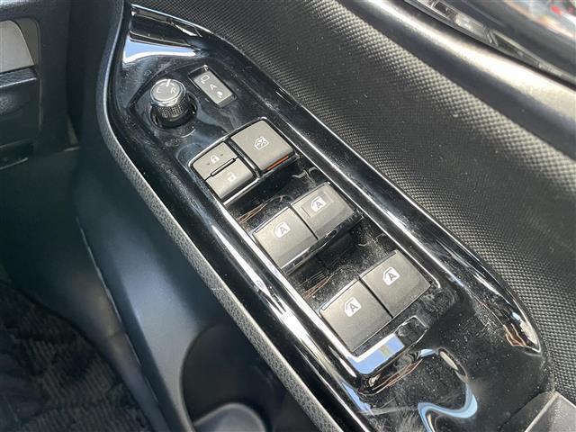 ヴォクシー ＺＳ　煌ＩＩ　セーフティセンス／前後ソナー　純正ナビ　バックカメラ　クルーズコントロール　ステアリングスイッチ　両側パワースライドドア　ＥＴＣ２．０（19枚目）