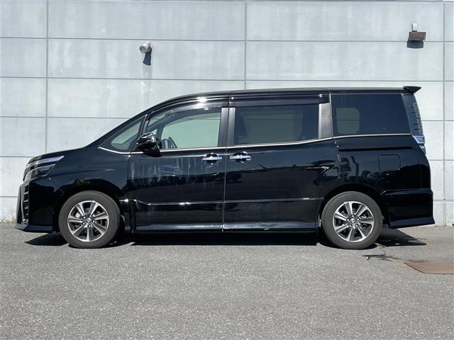 ヴォクシー ＺＳ　煌ＩＩ　セーフティセンス／前後ソナー　純正ナビ　バックカメラ　クルーズコントロール　ステアリングスイッチ　両側パワースライドドア　ＥＴＣ２．０（29枚目）