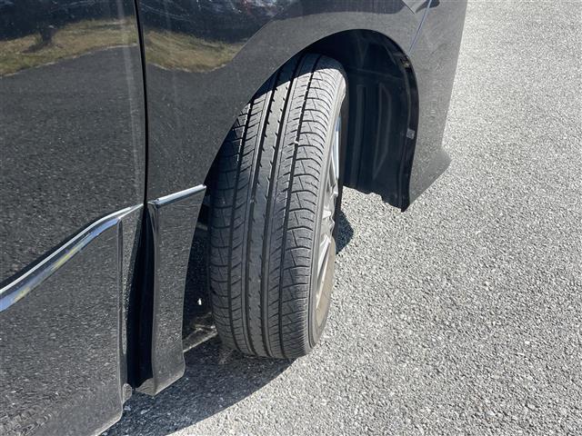 ヴォクシー ＺＳ　煌ＩＩ　セーフティセンス／前後ソナー　純正ナビ　バックカメラ　クルーズコントロール　ステアリングスイッチ　両側パワースライドドア　ＥＴＣ２．０（39枚目）