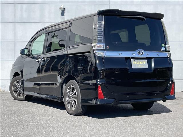 ヴォクシー ＺＳ　煌ＩＩ　セーフティセンス／前後ソナー　純正ナビ　バックカメラ　クルーズコントロール　ステアリングスイッチ　両側パワースライドドア　ＥＴＣ２．０（43枚目）