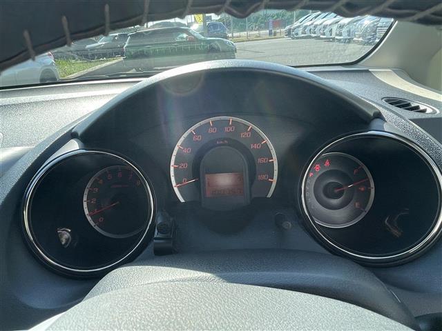 フィット 13G・スマートセレクション ファインスタイル 社外ナビ バックカメラ スマートキー HIDヘッドライト/オートライト 純正フロアマット(8枚目)