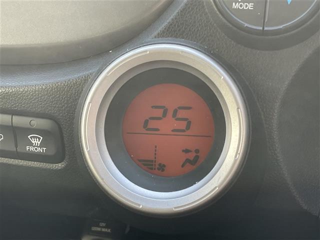 フィット 13G・スマートセレクション ファインスタイル 社外ナビ バックカメラ スマートキー HIDヘッドライト/オートライト 純正フロアマット(14枚目)