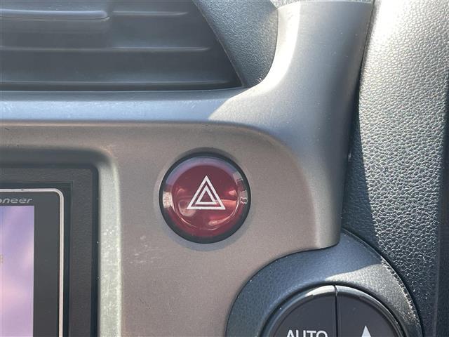 フィット 13G・スマートセレクション ファインスタイル 社外ナビ バックカメラ スマートキー HIDヘッドライト/オートライト 純正フロアマット(17枚目)