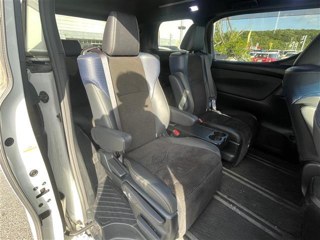 ヴェルファイア 2.5Z Aエディション ゴールデンアイズ 11インチアルパインナビ フリップダウンモニター バックカメラ ETC 両側パワースライドドア ハーフレザーシート LEDヘッドライト オートライト フォグライト 純正フロアマット 純正18インチAW(22枚目)